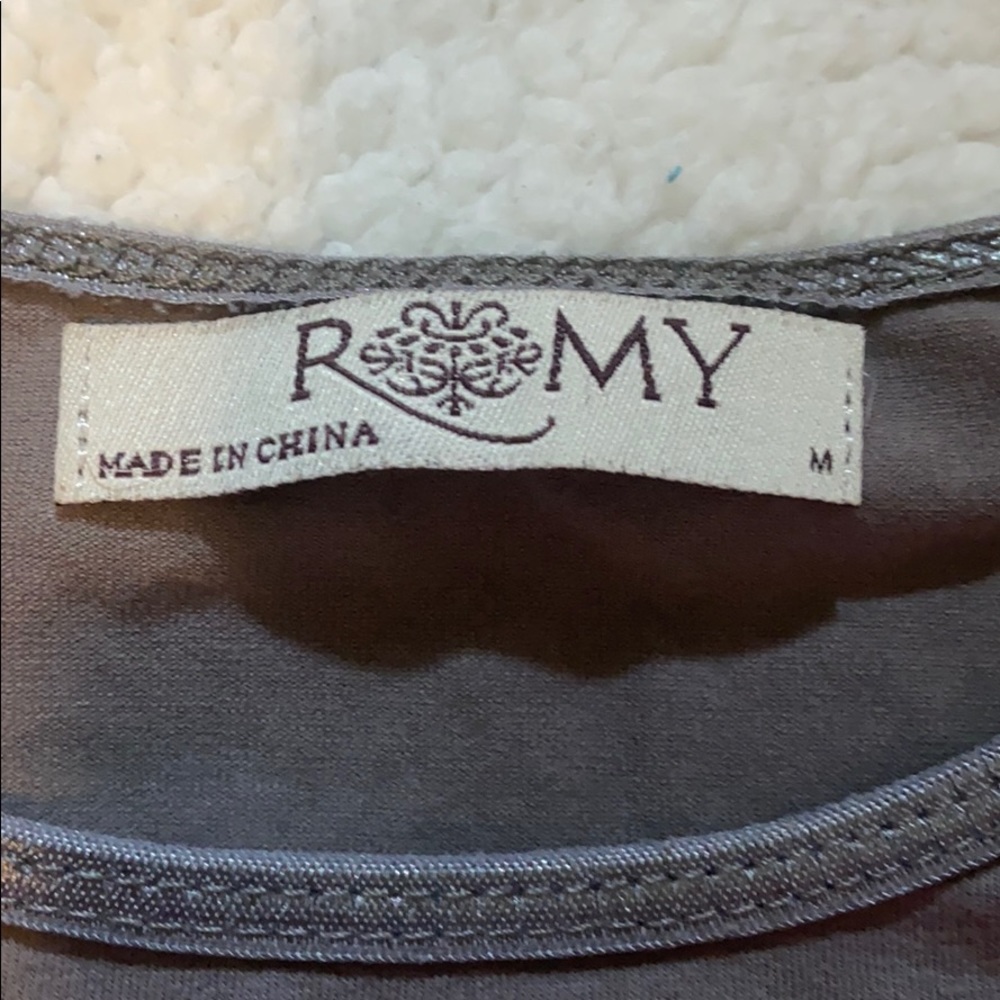 2 Romy tank tops - Picture 3 of 5